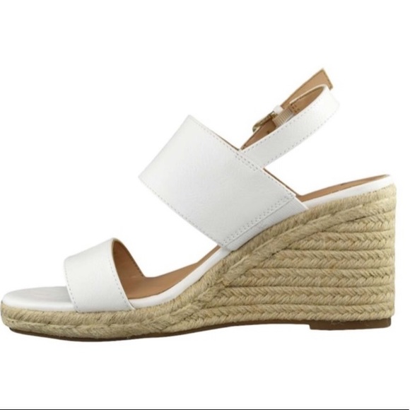 Abella | Shoes | New White Wedge Abella True Comfort Sandals | Poshmark